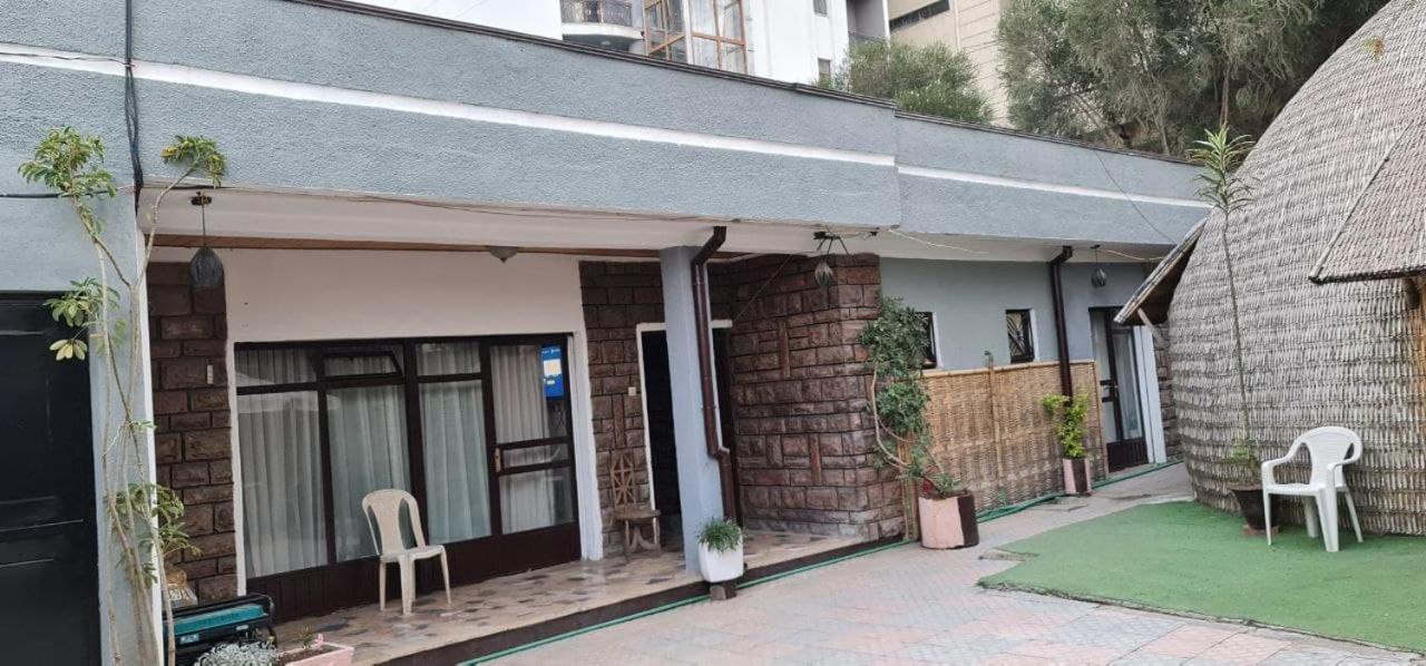 Lucy Guest House Addis Abeba Exterior foto